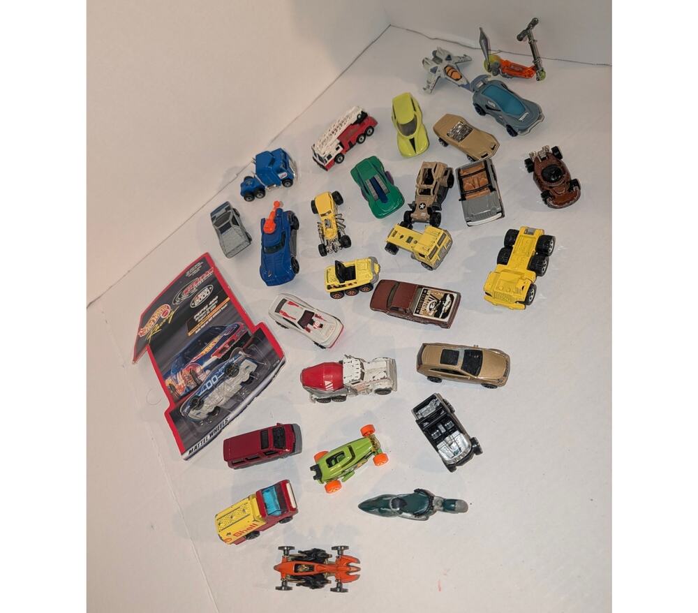 Mixed Lot 25 Vintage Diecast Cars Matchbox Hot wheel Vehicles Trucks NASCAR 2000